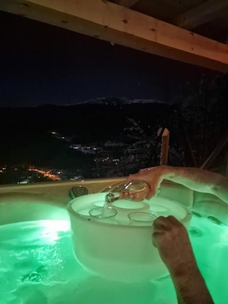 Molden 1 - Med Jacuzzi! Apartment Luster Exterior foto